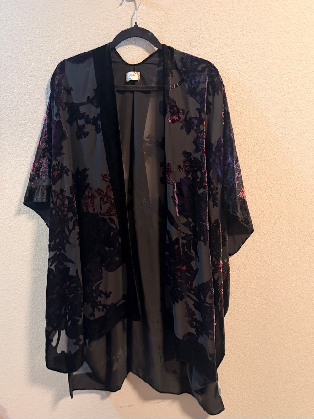 Wehello Angie burnout velvet kimono cardigan